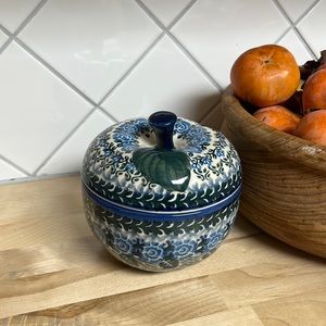 Polish Pottery Unikat Blue Floral Apple Baker Dish